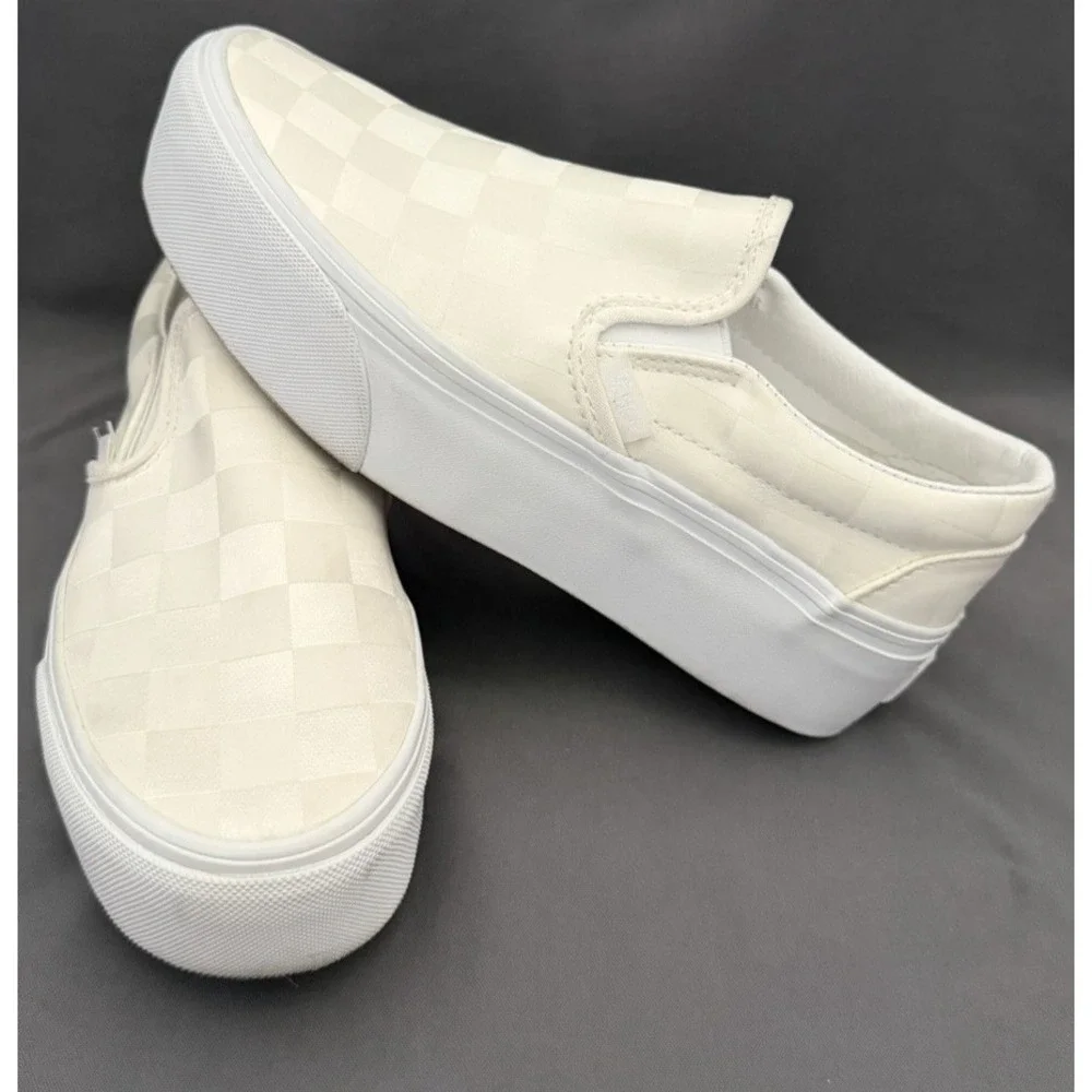 Vans Classic Slip-On Shoe Womens Size 7 Ivory Stackform Checkerboard Satin